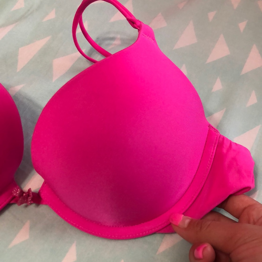Victoria’s Secret push up bra size 32C